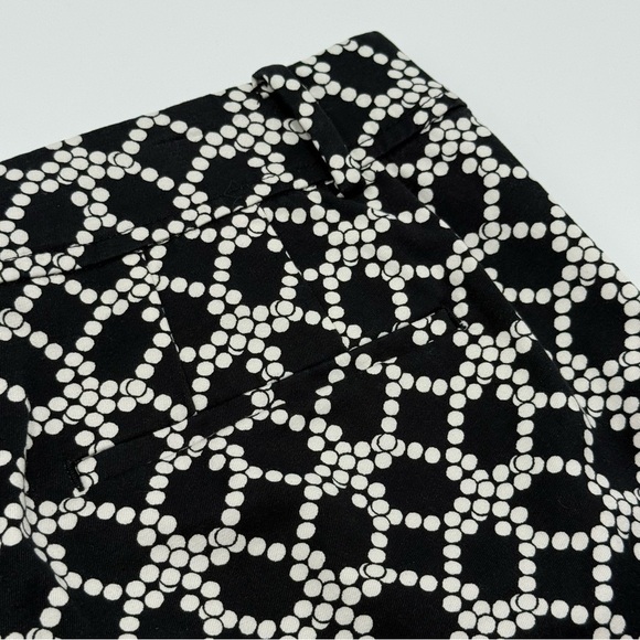 NWT Talbots Women’s Perfect Shorts 10 ½” Inseam Size 8 Cotton Blend Black White - Picture 4 of 11